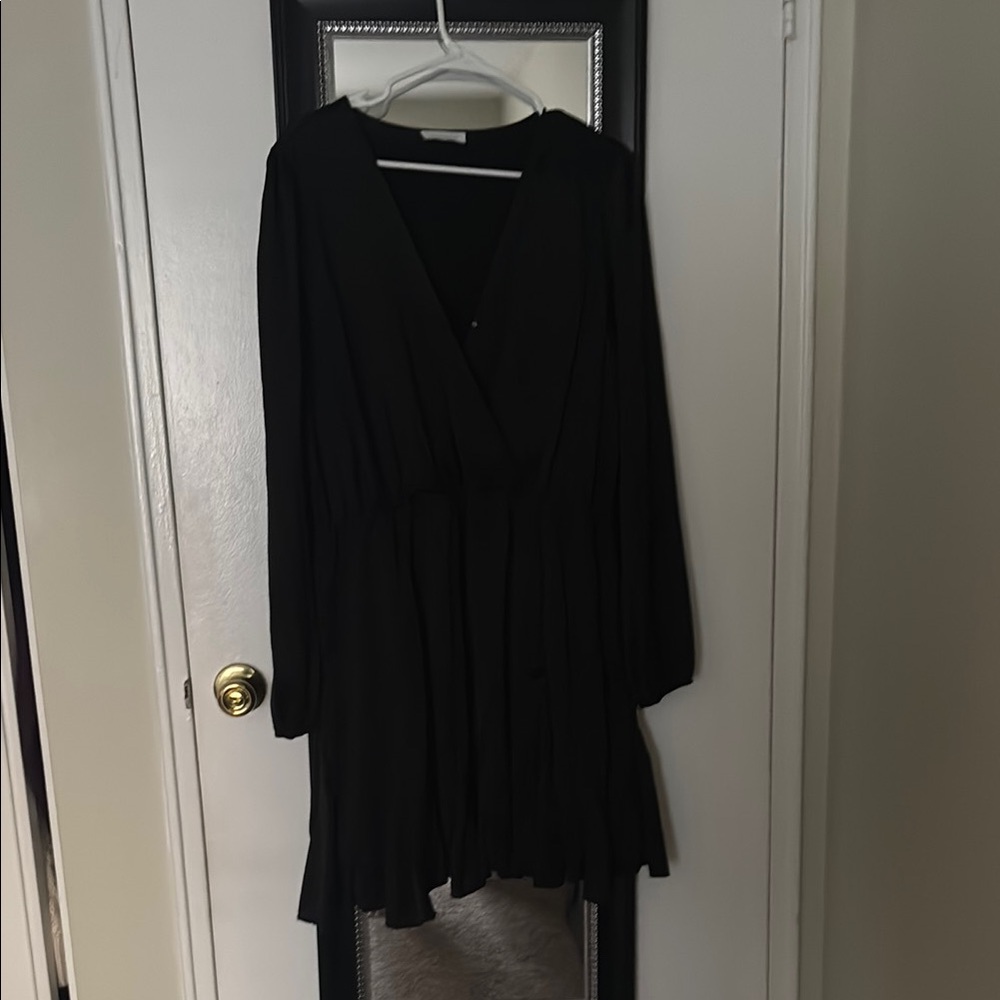Elegant Black Long Sleeve Dress